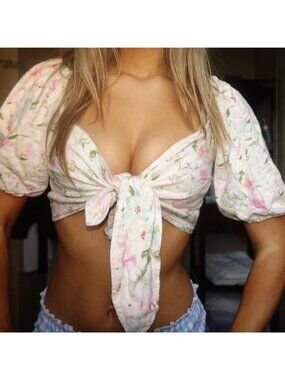 Abercrombie and Fitch Summer Cottage Core Vintage Crop Top Size Small